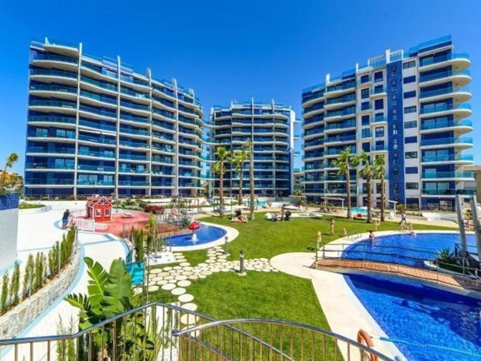Apartment Deluxe Clara Sea Senses 또레비에하 외부 사진