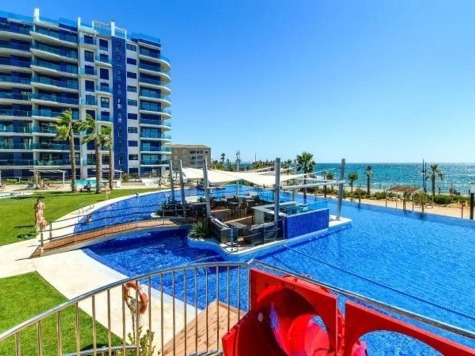 Apartment Deluxe Clara Sea Senses 또레비에하 외부 사진