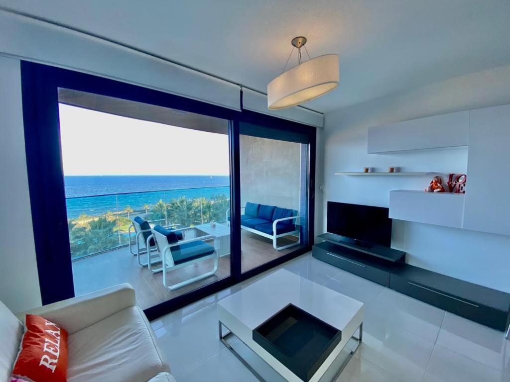 Apartment Deluxe Clara Sea Senses 또레비에하 외부 사진