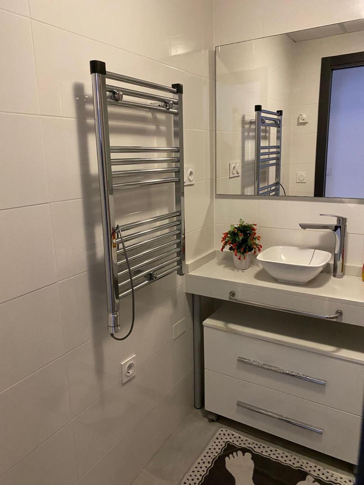 Apartment Deluxe Clara Sea Senses 또레비에하 외부 사진