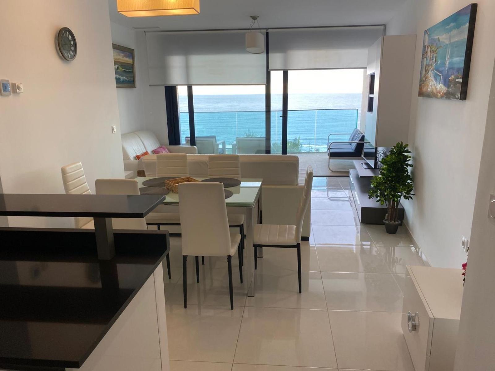 Apartment Deluxe Clara Sea Senses 또레비에하 외부 사진