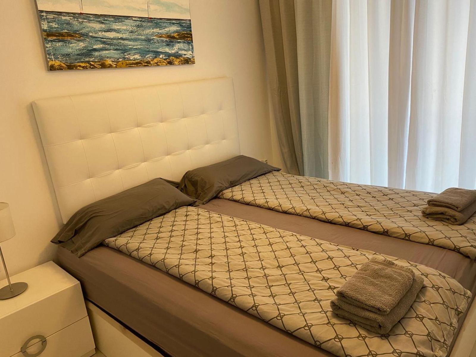 Apartment Deluxe Clara Sea Senses 또레비에하 외부 사진