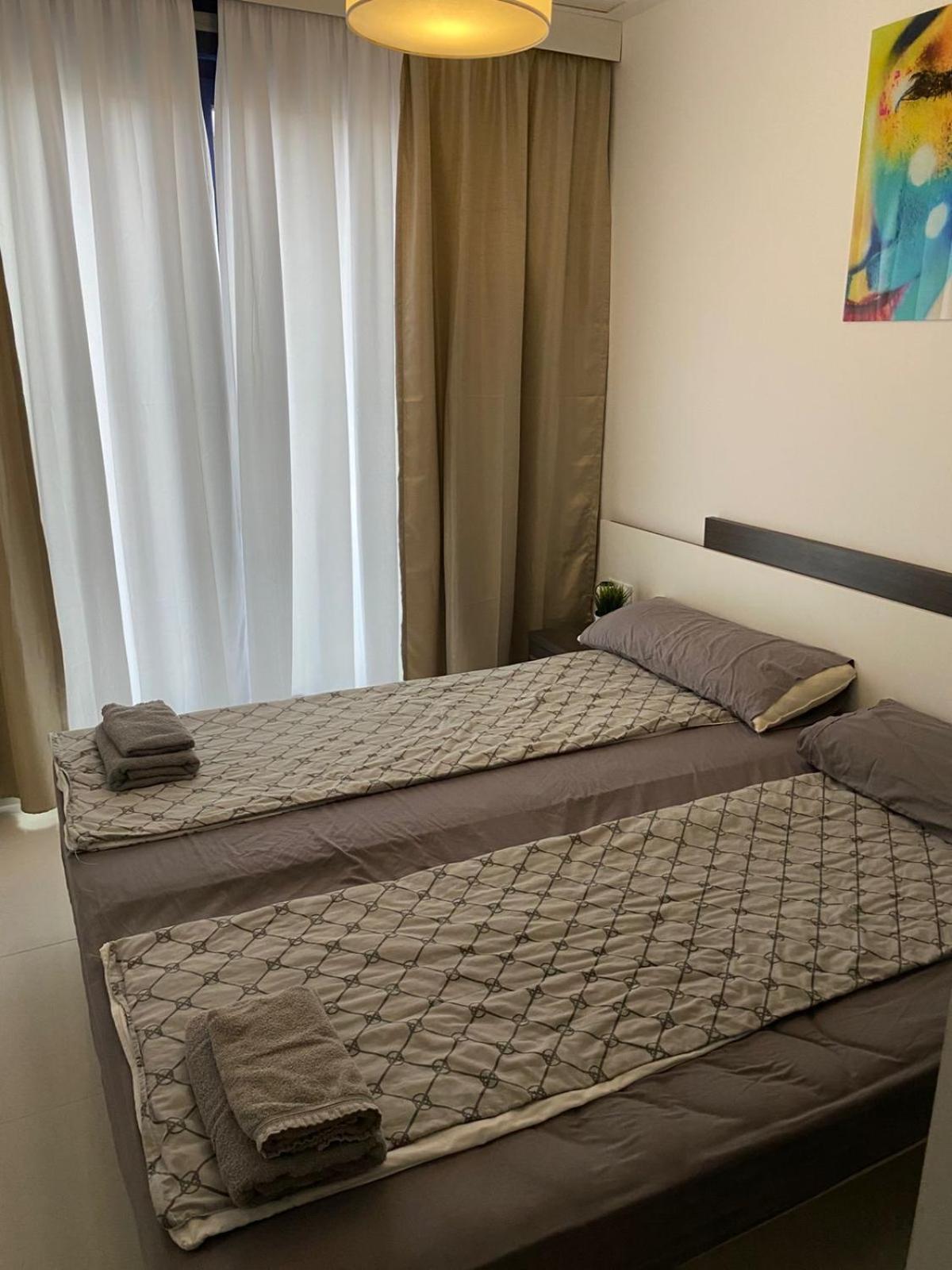 Apartment Deluxe Clara Sea Senses 또레비에하 외부 사진